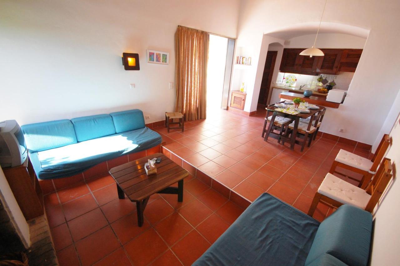 Villa Jacaranda - 550M From The Beach - Free Wifi - By Bedzy Albufeira Bagian luar foto