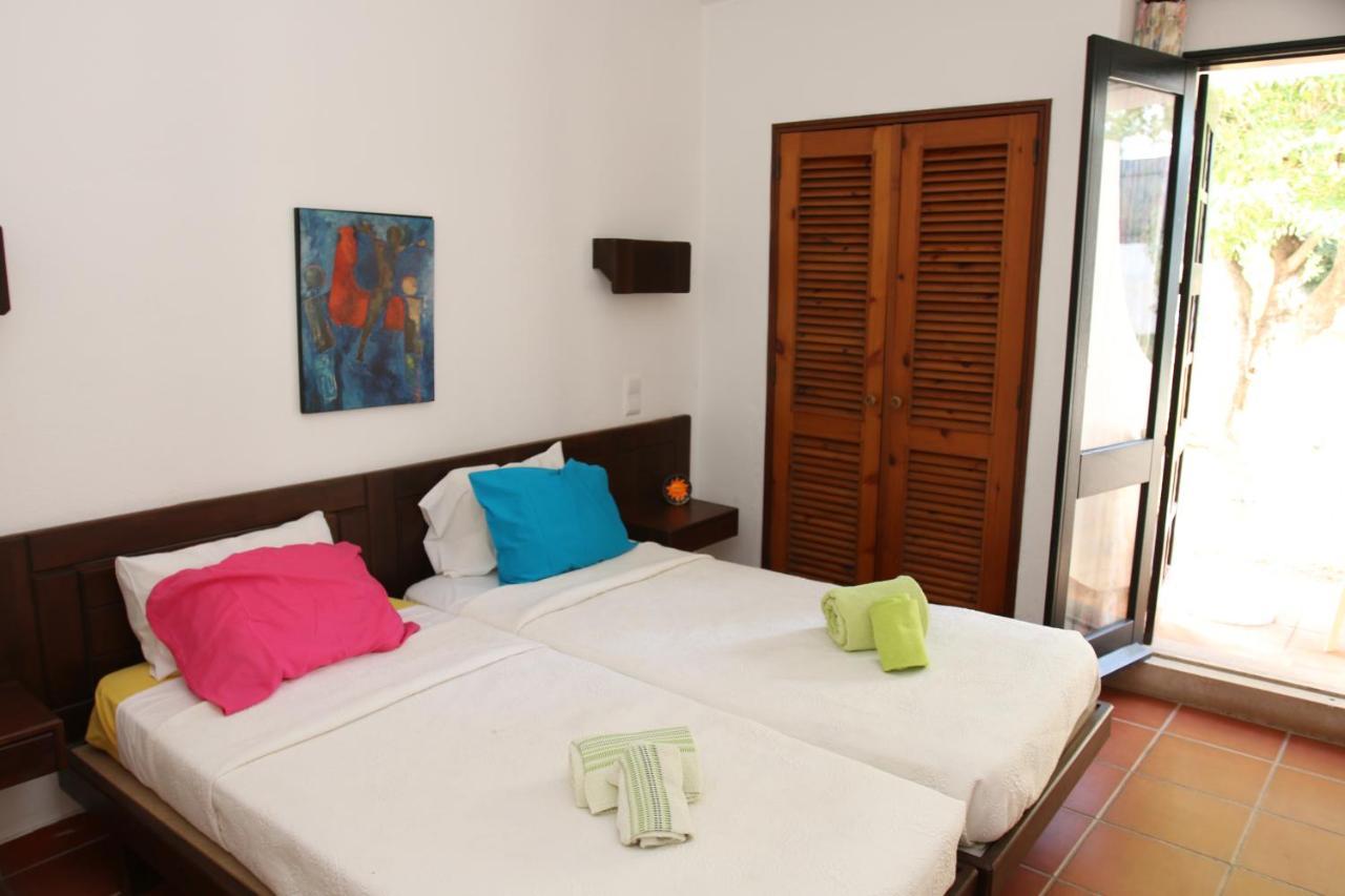 Villa Jacaranda - 550M From The Beach - Free Wifi - By Bedzy Albufeira Bagian luar foto
