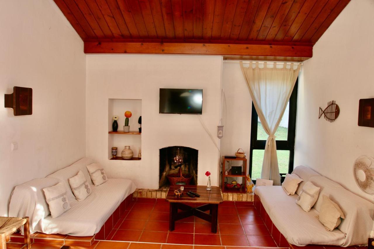 Villa Jacaranda - 550M From The Beach - Free Wifi - By Bedzy Albufeira Bagian luar foto