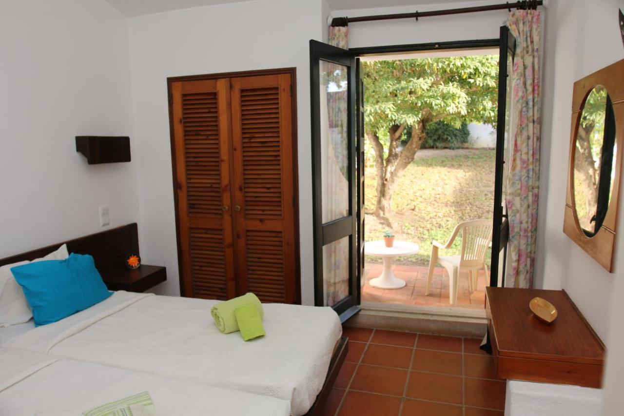 Villa Jacaranda - 550M From The Beach - Free Wifi - By Bedzy Albufeira Bagian luar foto