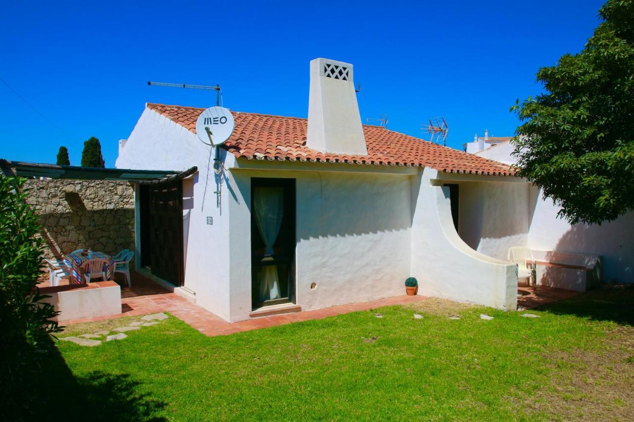 Villa Jacaranda - 550M From The Beach - Free Wifi - By Bedzy Albufeira Bagian luar foto