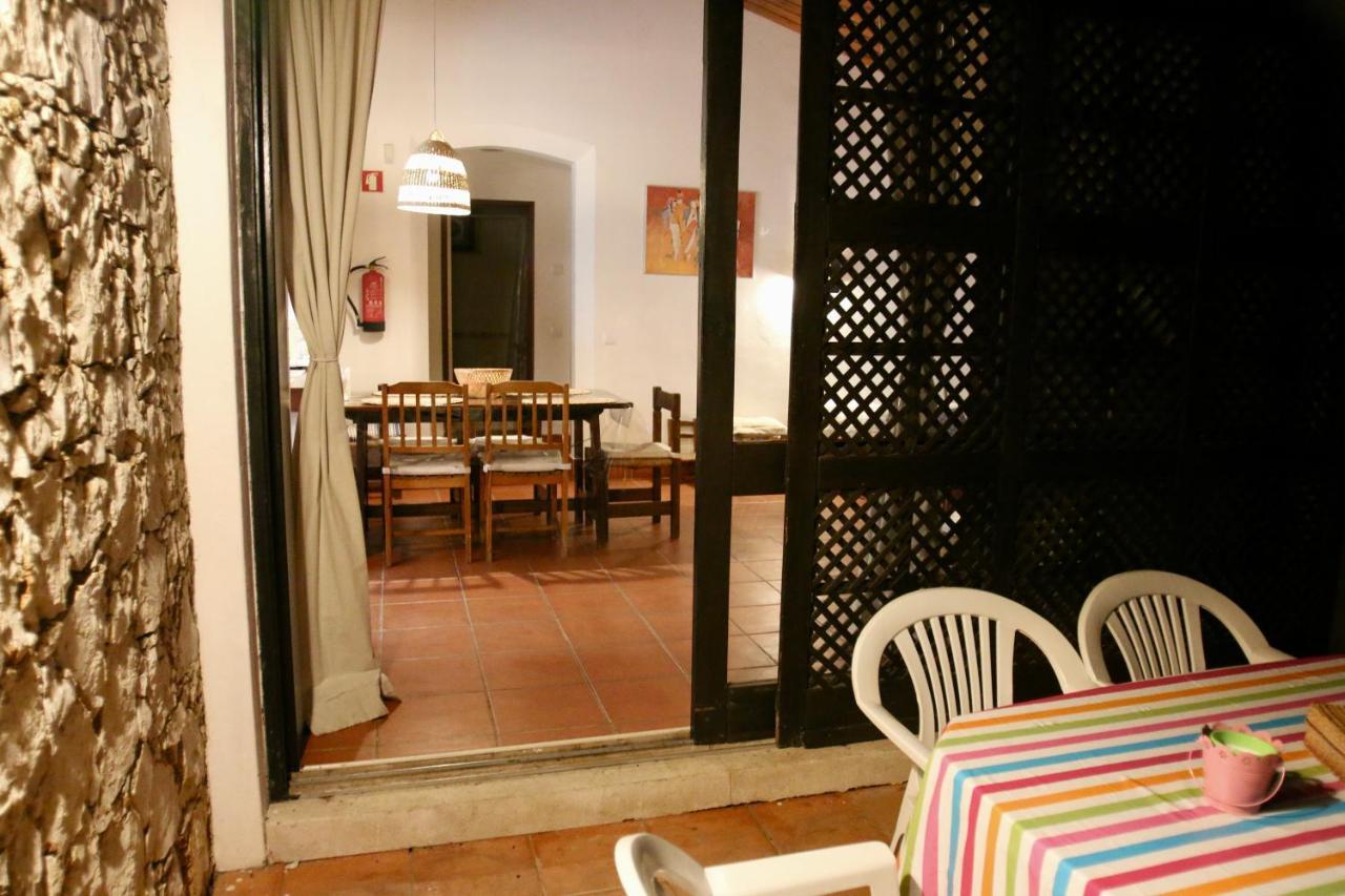 Villa Jacaranda - 550M From The Beach - Free Wifi - By Bedzy Albufeira Bagian luar foto