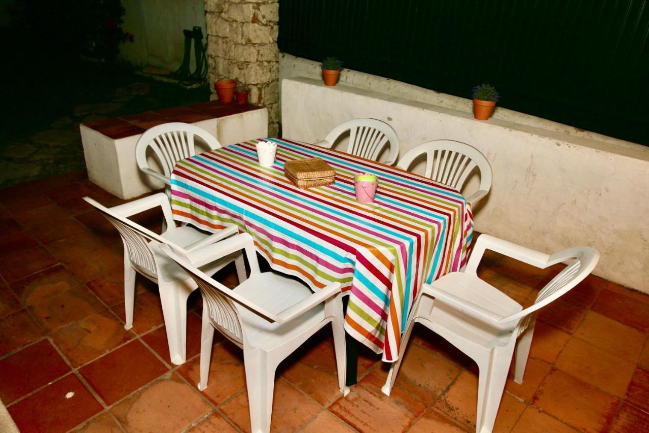 Villa Jacaranda - 550M From The Beach - Free Wifi - By Bedzy Albufeira Bagian luar foto
