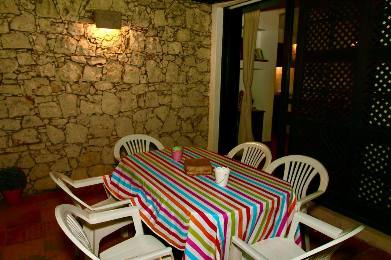 Villa Jacaranda - 550M From The Beach - Free Wifi - By Bedzy Albufeira Bagian luar foto
